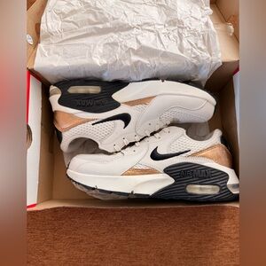 NIKE W AIR MAX EMCEE